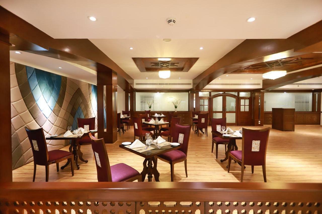 Islamabad Regalia Hotel Exterior photo