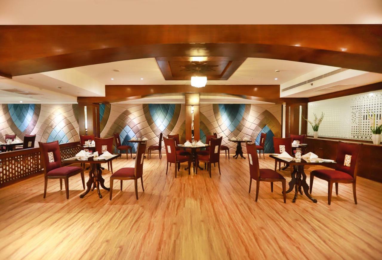 Islamabad Regalia Hotel Exterior photo