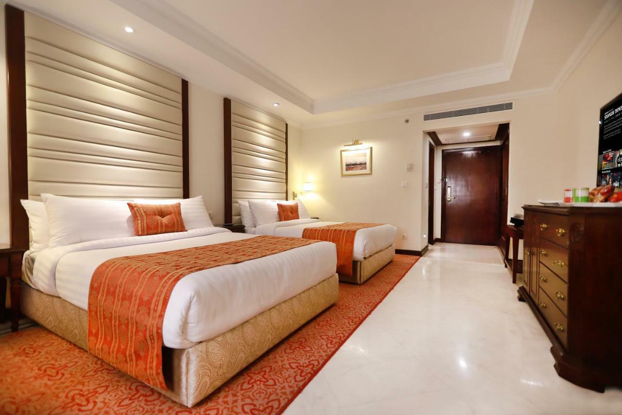 Islamabad Regalia Hotel Exterior photo