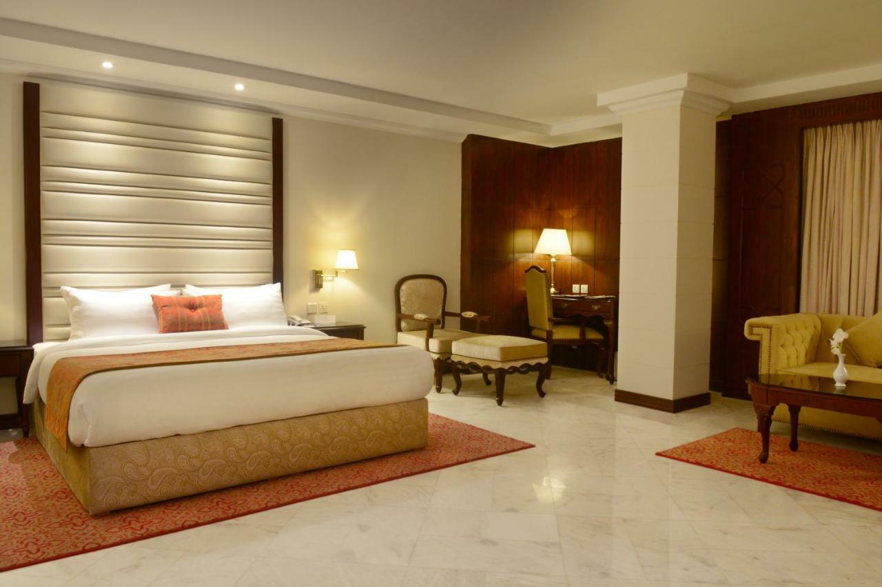 Islamabad Regalia Hotel Exterior photo