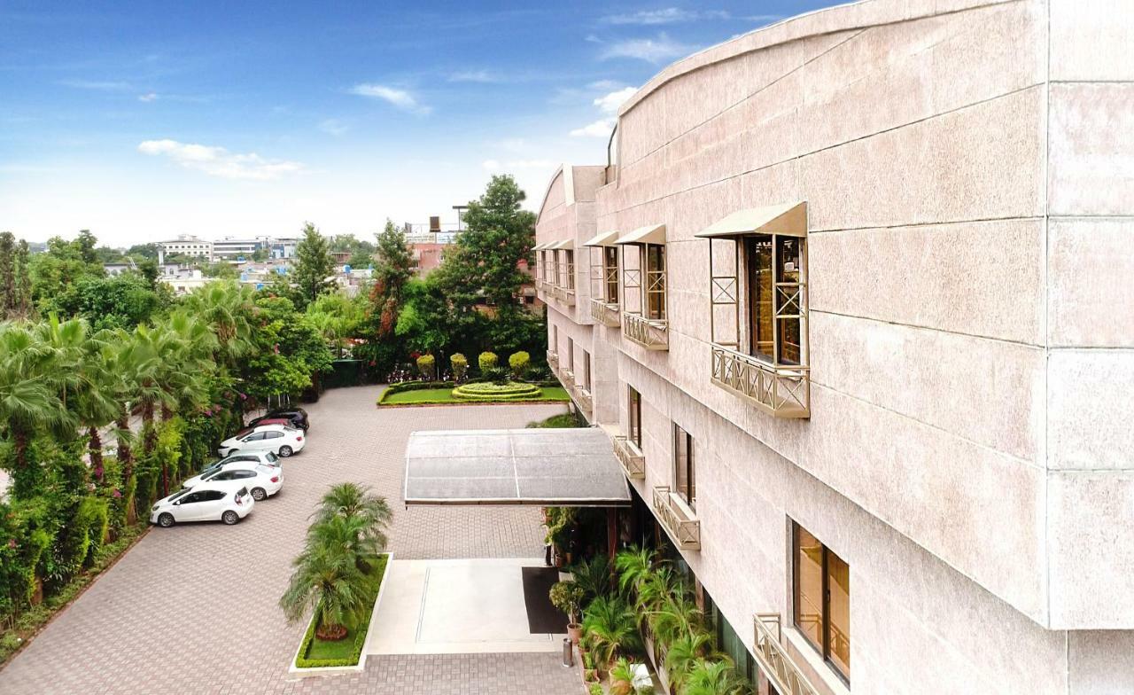 Islamabad Regalia Hotel Exterior photo